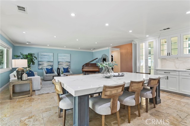 9631 James Circle, Villa Park CA: https://media.crmls.org/medias/43ca38e9-8bb7-4187-8e81-87b78dbe8c60.jpg