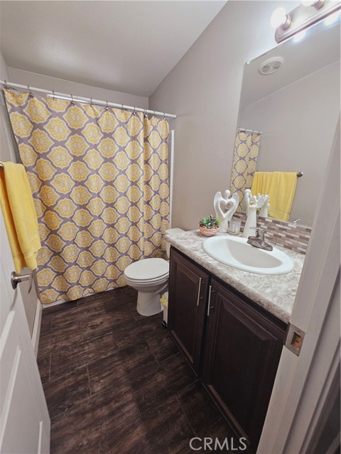 Detail Gallery Image 16 of 24 For 14000 El Evado Rd #70,  Victorville,  CA 92392 - 3 Beds | 2 Baths