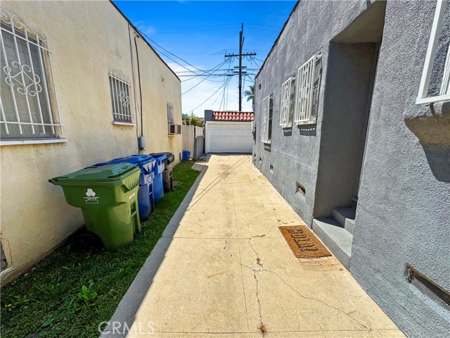 Detail Gallery Image 27 of 32 For 1254 W 80th St, Los Angeles,  CA 90044 - 2 Beds | 2 Baths