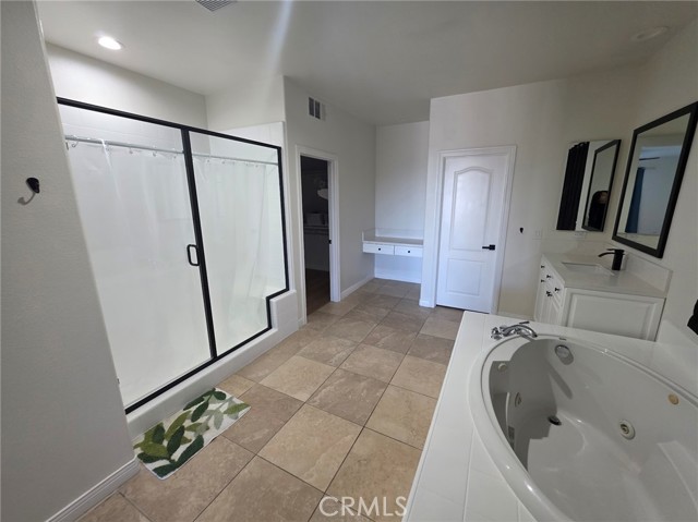 Detail Gallery Image 15 of 15 For 51 Volta Del Tintori St, Lake Elsinore,  CA 92532 - 4 Beds | 3 Baths