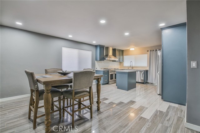 Detail Gallery Image 8 of 36 For 5018 Elderhall Ave, Lakewood,  CA 90712 - 4 Beds | 2 Baths