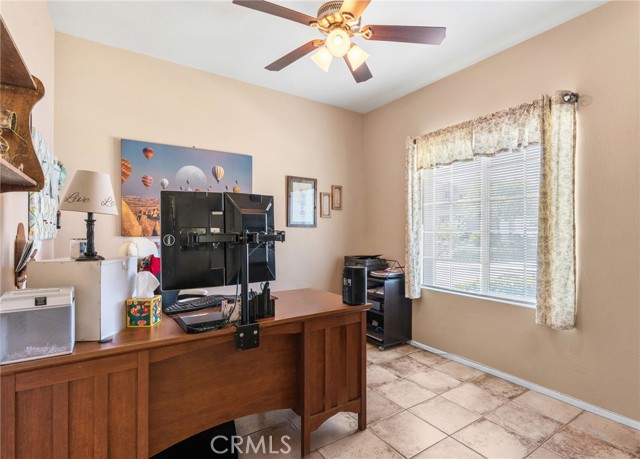 31960 Hollyhock Street, Lake Elsinore CA: https://media.crmls.org/medias/43cd13e7-f11c-4a78-8ac5-86da61974a4f.jpg
