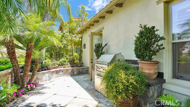 9 Altino, Newport Coast CA: https://media.crmls.org/medias/43cdc4ec-855b-4458-8e35-753dbd4f02df.jpg
