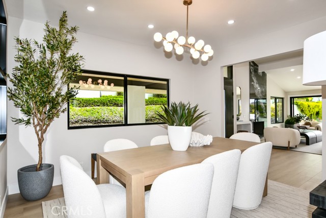 Detail Gallery Image 20 of 41 For 10 White Water Dr, Corona Del Mar,  CA 92625 - 2 Beds | 2 Baths