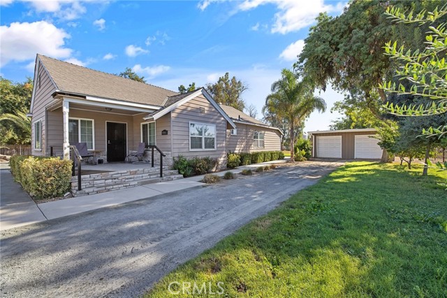 Detail Gallery Image 1 of 54 For 8145 8 1/2 Ave, Hanford,  CA 93230 - 3 Beds | 2 Baths