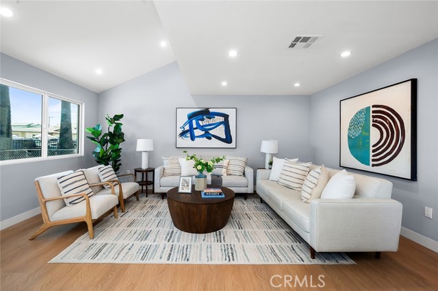 1223 W 90th Street, Los Angeles CA: https://media.crmls.org/medias/43ce9ab3-31cc-45ba-af0c-a98380e64b42.jpg