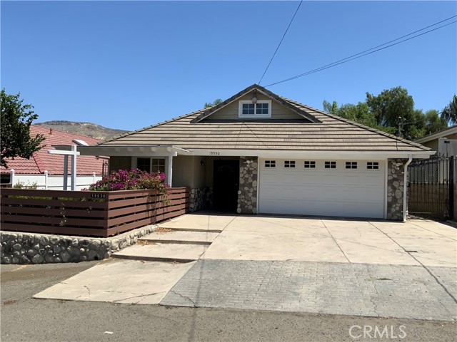 Detail Gallery Image 2 of 34 For 19530 Arcadia St, Corona,  CA 92881 - 3 Beds | 2 Baths