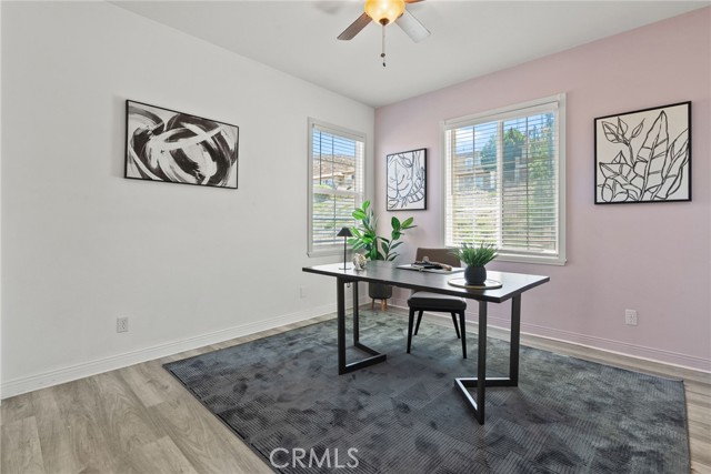 21 Plaza Modena, Lake Elsinore CA: https://media.crmls.org/medias/43cf7f11-6ec3-479d-b0b7-c69b2d220f61.jpg