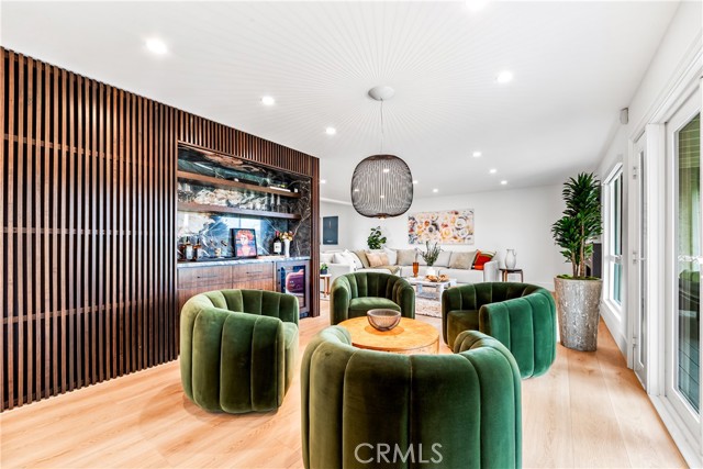 9 Jasmine Creek Dr, Corona del Mar CA: https://media.crmls.org/medias/43cfd99e-fd6e-4412-b75e-1a2a9f547f2b.jpg