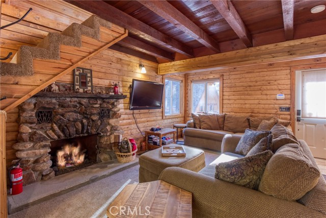 Guest house/ADU gas or log fireplace