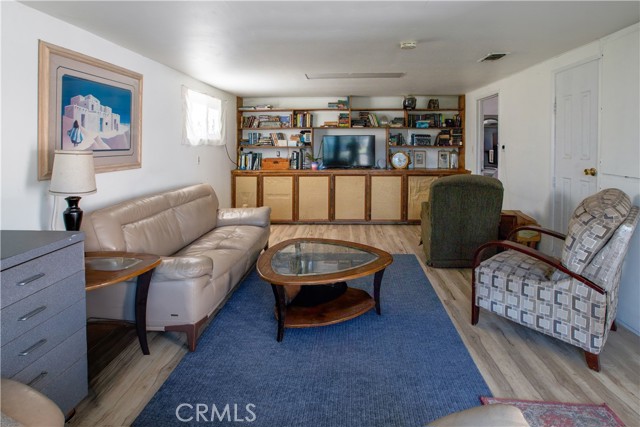 Image 6 of 24 For 3942 Marcus  