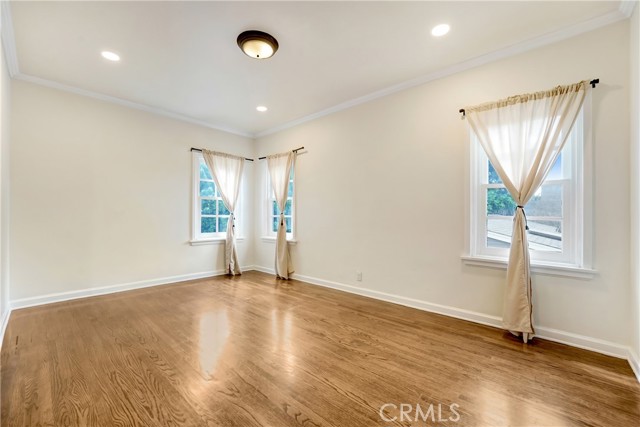 816 S Longwood, Los Angeles CA: https://media.crmls.org/medias/43d2194e-b2b3-494e-8684-43405ef690f7.jpg