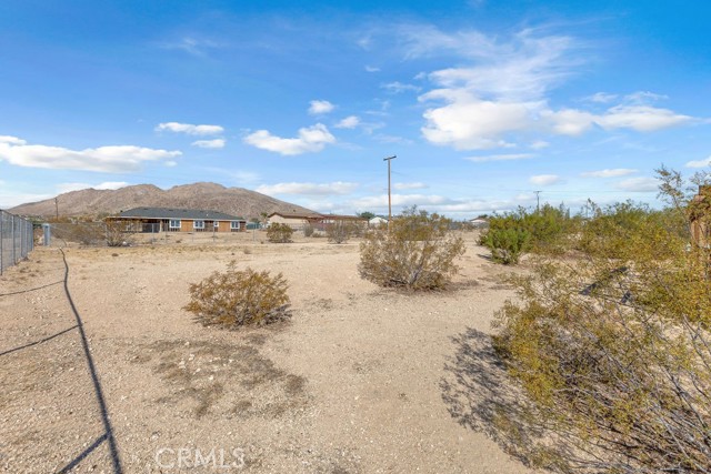 Detail Gallery Image 26 of 30 For 4588 Avenida La Flora Desierta, Joshua Tree,  CA 92252 - 3 Beds | 2 Baths