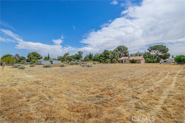 42631 51st W Street, Quartz Hill CA: https://media.crmls.org/medias/43d256a5-6ba6-491a-8e05-7d7793f30b0b.jpg