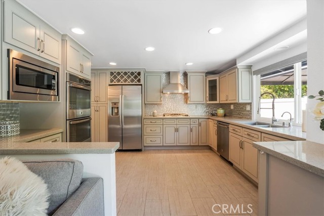 28639 Quaint Street, Agoura Hills CA: https://media.crmls.org/medias/43d3977a-376a-46a9-80b2-b30ffa8d16e3.jpg