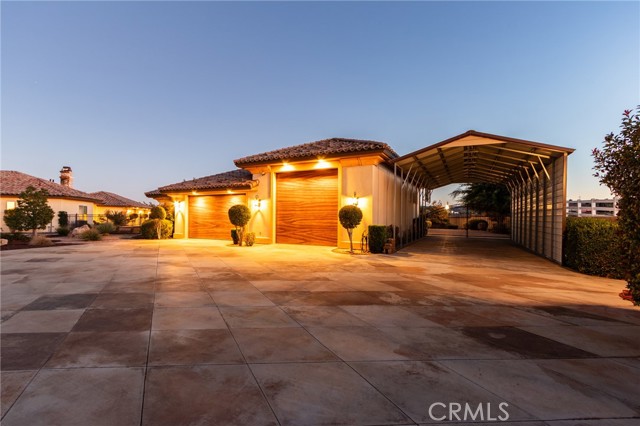 Detail Gallery Image 13 of 75 For 12260 Desert Rose Way, Oak Hills,  CA 92344 - 4 Beds | 4/1 Baths