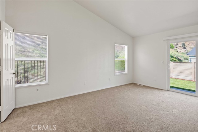 20197 Canyon View Drive, Canyon Country CA: https://media.crmls.org/medias/43d3db08-fcb3-4488-93fa-1b547d21ae33.jpg