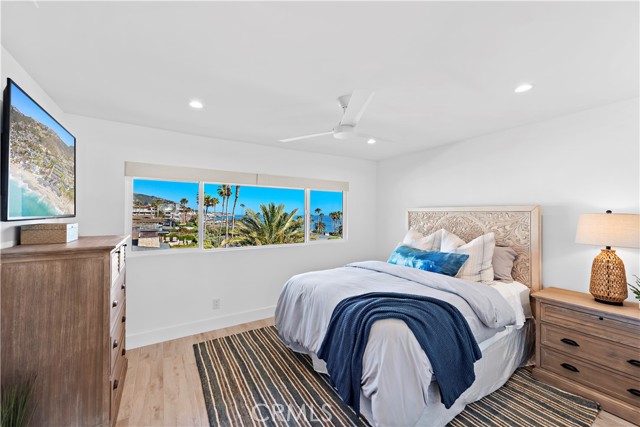 Detail Gallery Image 14 of 41 For 51 Blue Lagoon, Laguna Beach,  CA 92651 - 3 Beds | 3 Baths