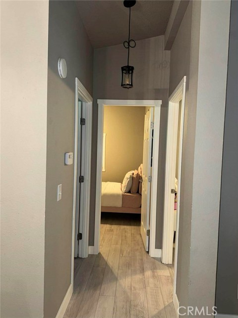 Image 11 of 31 For 627 Ventura  