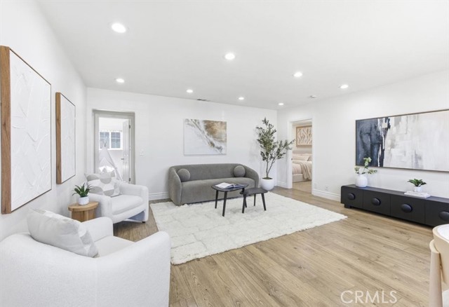 Front Image Thumbnail for CRSB26081958