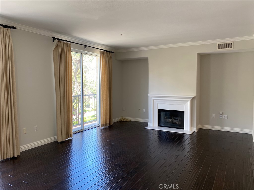 43d5920b E90f 4b65 9b9f 40d8ff3d9a99