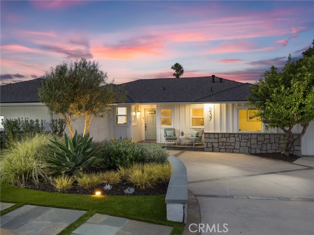 237 Via Los Miradores, Redondo Beach CA: https://media.crmls.org/medias/43d6727e-b982-4c7d-9d55-9b7b07178c8d.jpg