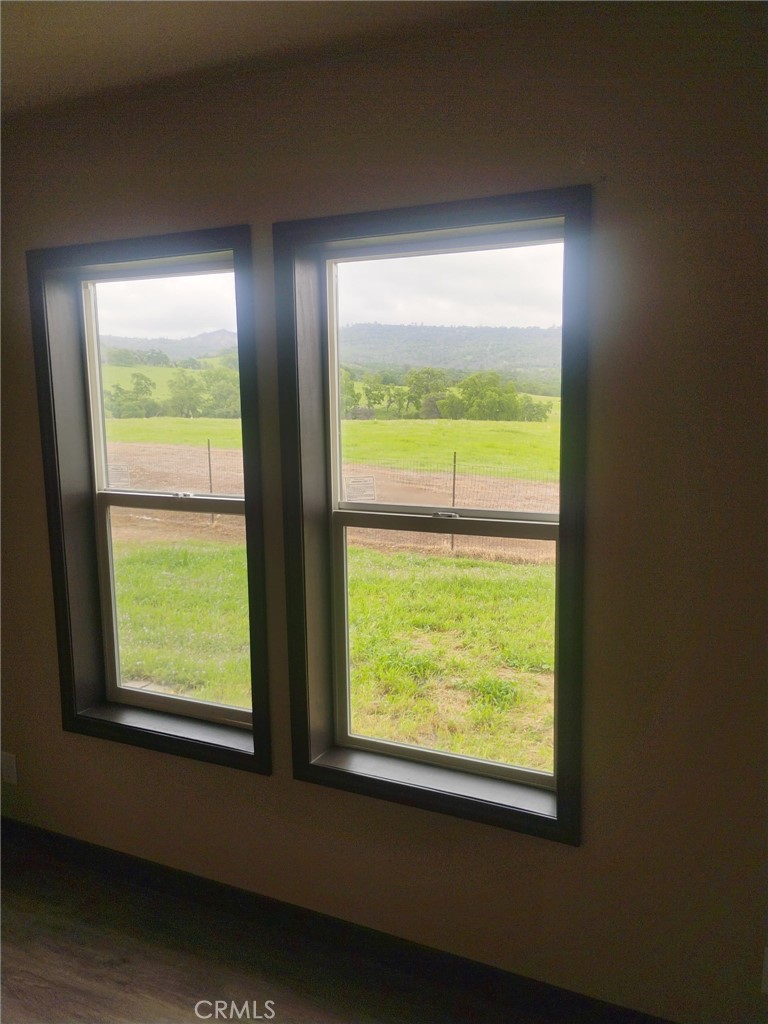 https://media.crmls.org/medias/43d6934e-af3e-460e-9221-59e580c64265.jpg?preset=X-Large