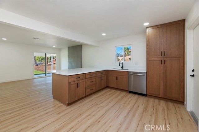 Detail Gallery Image 21 of 37 For 7695 Lakeside Dr, Jurupa Valley,  CA 92509 - 3 Beds | 2 Baths