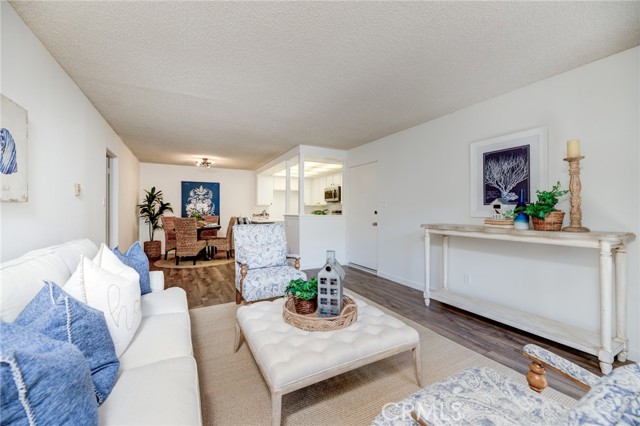 Detail Gallery Image 6 of 41 For 5917 Armaga Spring Rd #N,  Rancho Palos Verdes,  CA 90275 - 2 Beds | 2 Baths