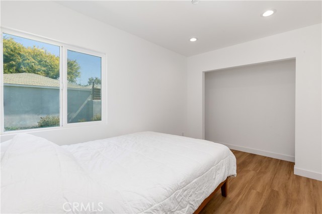 8021 West Boulevard, Inglewood CA: https://media.crmls.org/medias/43d7cb48-d2dc-4e9c-8033-5cacf53f5894.jpg