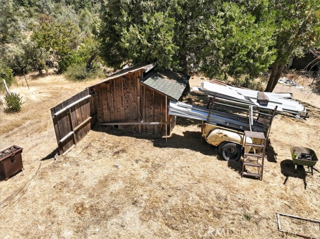 46467 Bissett Station Road, Oakhurst CA: https://media.crmls.org/medias/43d845a4-1162-4bbb-a32e-9b70bcec9f16.jpg