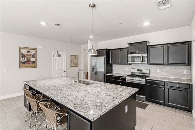 Detail Gallery Image 5 of 27 For 3716 Magellan, Merced,  CA 95340 - 3 Beds | 2 Baths