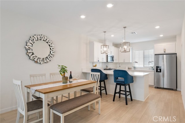 22310 Spanish Oak Court, Torrance CA: https://media.crmls.org/medias/43d90bc0-b69a-464c-831f-ebab60176b4f.jpg