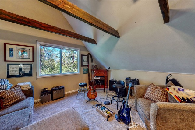 Detail Gallery Image 17 of 40 For 430 Rainier Rd, Lake Arrowhead,  CA 92352 - 4 Beds | 2/1 Baths