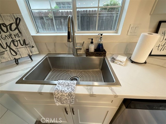 Detail Gallery Image 9 of 40 For 8028 Sorrento St, Fontana,  CA 92336 - 4 Beds | 2/1 Baths