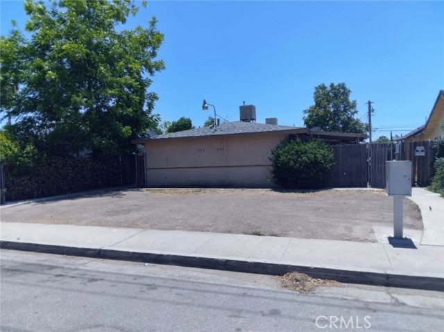 523 31st Street, Bakersfield CA: https://media.crmls.org/medias/43da999d-ed2f-4bcd-9b72-e70850c750d2.jpg