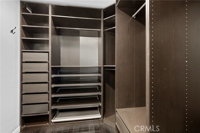 Detail Gallery Image 18 of 35 For 16513 Moorpark St, Encino,  CA 91436 - 5 Beds | 5/1 Baths