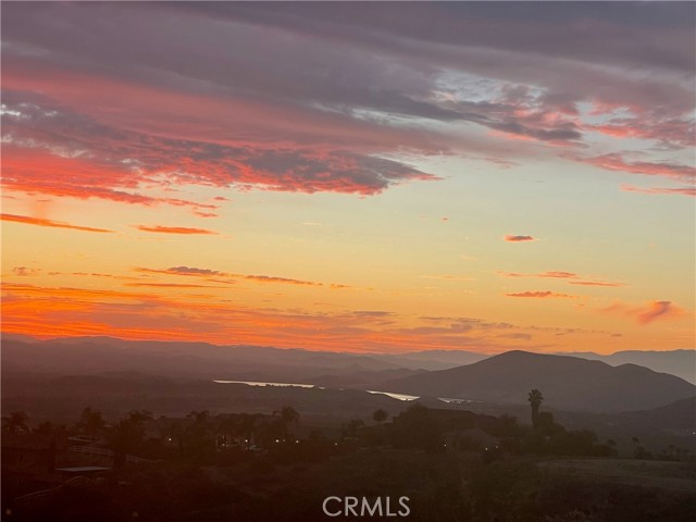Detail Gallery Image 7 of 32 For 38975 Loftus Ln, Temecula,  CA 92592 - 3 Beds | 2/1 Baths