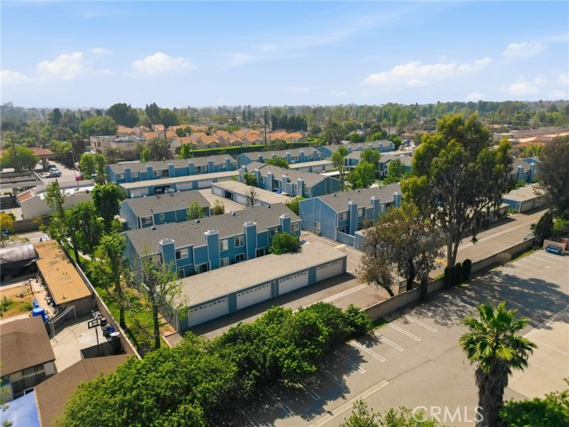 Detail Gallery Image 28 of 37 For 15735 Nordhoff St #11,  North Hills,  CA 91343 - 3 Beds | 3 Baths