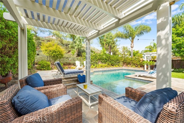 33335 Fox Road, Temecula CA: https://media.crmls.org/medias/43dc2bda-563a-42d1-82d1-49e9f84d7012.jpg