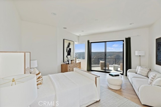 Detail Gallery Image 40 of 53 For 1425 Skyline, Laguna Beach,  CA 92651 - 4 Beds | 3/1 Baths