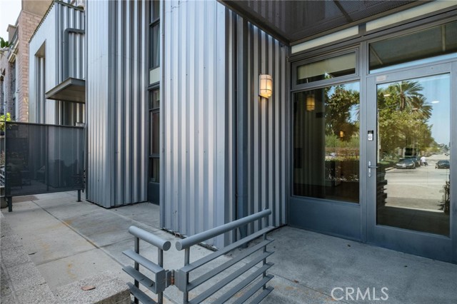 Detail Gallery Image 2 of 55 For 13045 Pacific Promenade #132,  Playa Vista,  CA 90094 - 1 Beds | 1/1 Baths