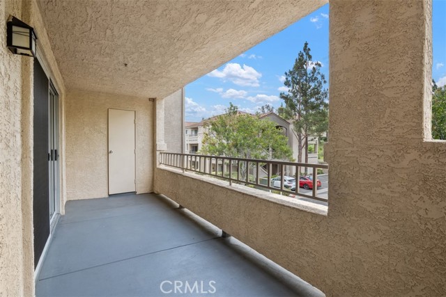 Detail Gallery Image 8 of 38 For 1965 Las Colinas Cir #205,  Corona,  CA 92879 - 1 Beds | 1 Baths