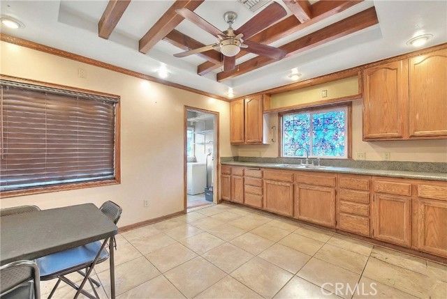 Detail Gallery Image 10 of 22 For 7024 Eton, Canoga Park,  CA 91303 - 2 Beds | 1 Baths