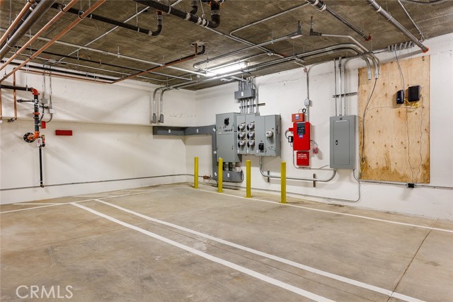 Detail Gallery Image 12 of 25 For 89 N Grand Oaks Ave #103,  Pasadena,  CA 91107 - 2 Beds | 2/1 Baths