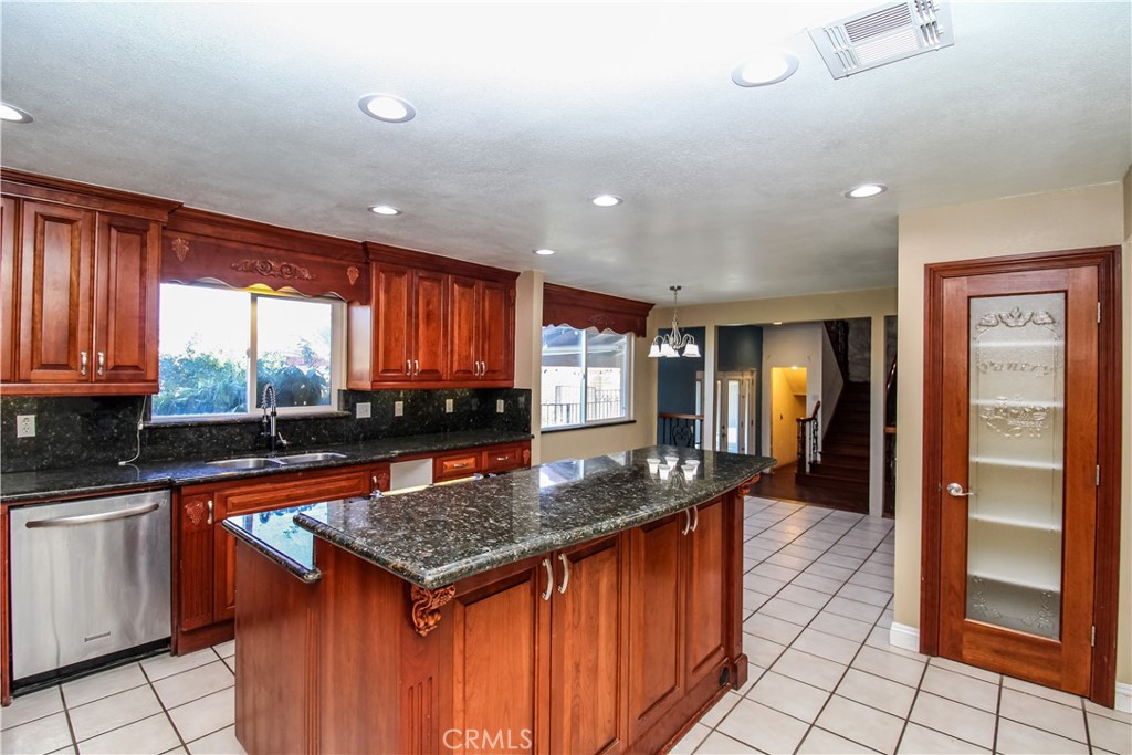 MLS #HD25232383 image #12