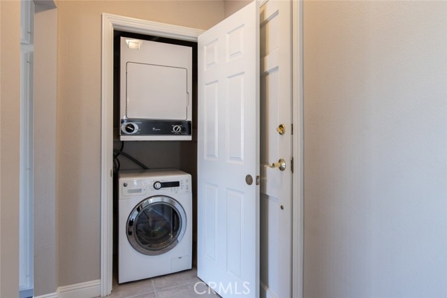 Detail Gallery Image 5 of 21 For 4775 E Pacific Coast Hwy #204,  Long Beach,  CA 90804 - 2 Beds | 2 Baths