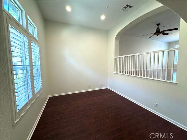 Detail Gallery Image 6 of 16 For 4441 Owens St #102,  Corona,  CA 92883 - 2 Beds | 2/1 Baths