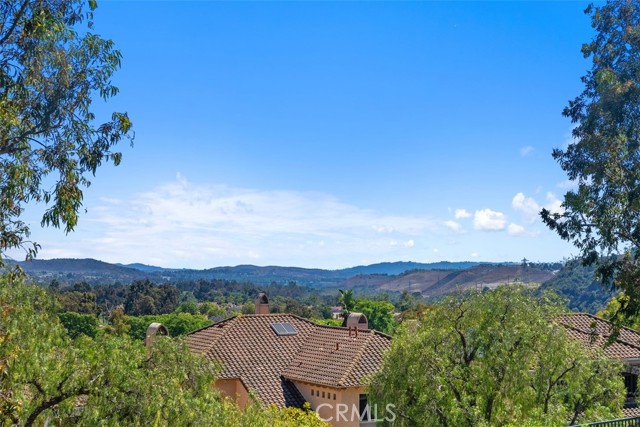 22 Serna, Rancho Santa Margarita CA: https://media.crmls.org/medias/43e02218-9165-4328-a5e1-2f82e15b3639.jpg
