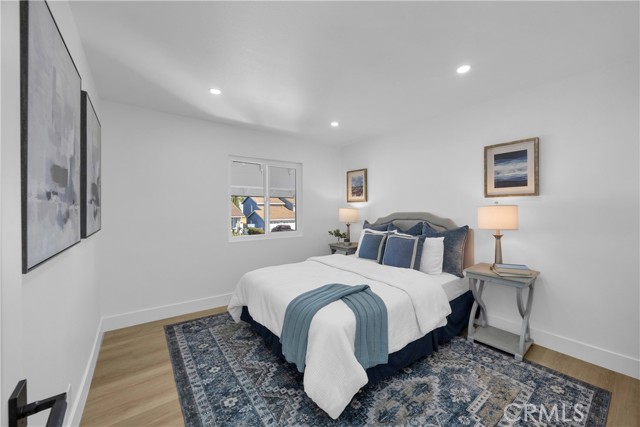 Detail Gallery Image 18 of 25 For 5852 Bellfield Ln, Huntington Beach,  CA 92648 - 4 Beds | 2/1 Baths